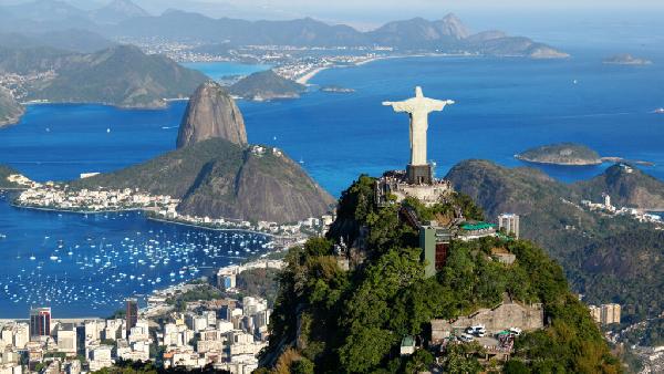 巴西里約熱內盧半日遊 · 遊覽基督救世主山(乘坐火車)+馬拉卡納大教堂+塞拉隆臺階(英文團)